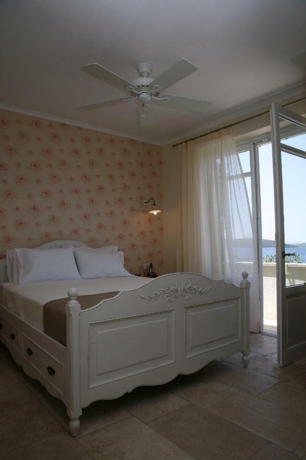 Bed and Breakfast Mourayio Ermioni Esterno foto